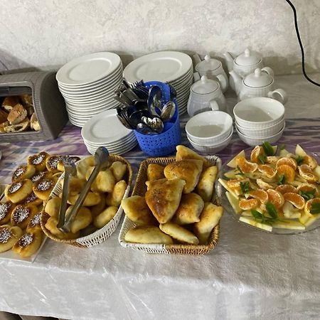 טשקנט Barhat Hotel מראה חיצוני תמונה